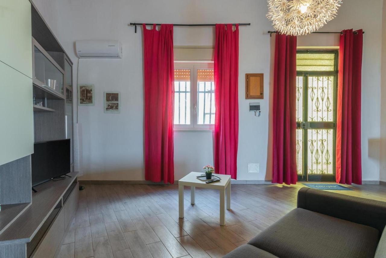 Vila Casa Vacanze La Collinetta Lavanda Noto Exteriér fotografie