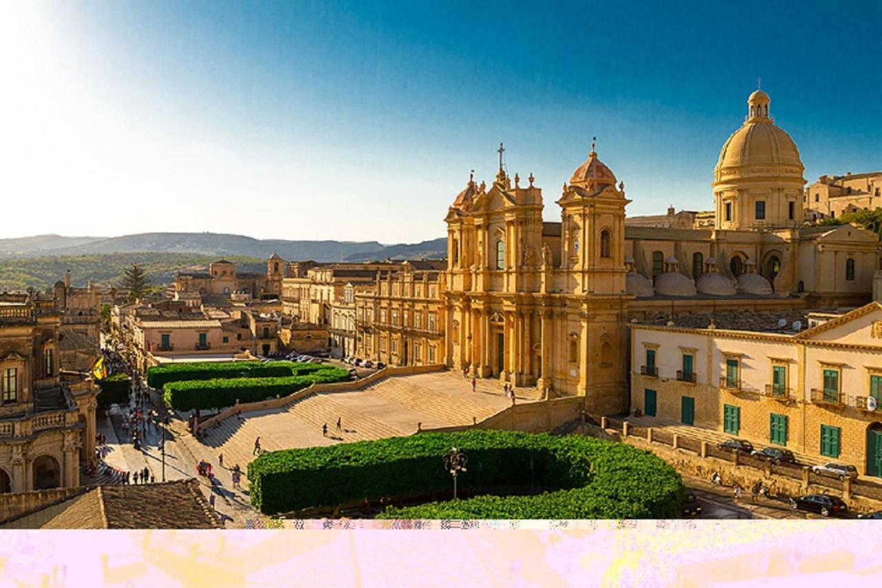 Vila Casa Vacanze La Collinetta Lavanda Noto Exteriér fotografie