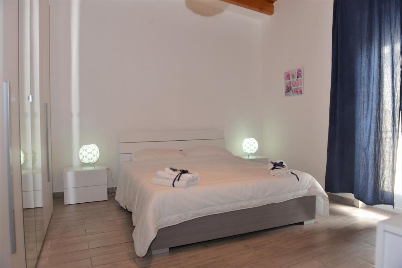 Vila Casa Vacanze La Collinetta Lavanda Noto Exteriér fotografie